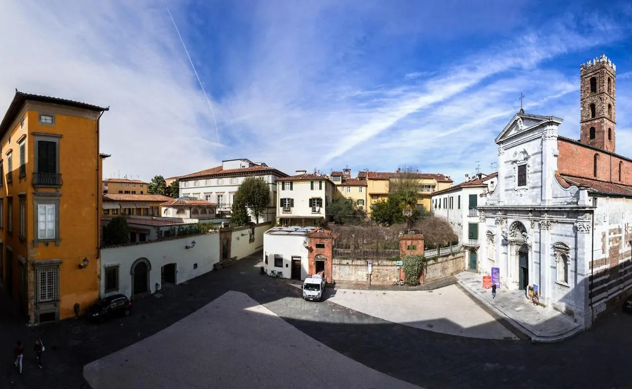 Casa Cachi 2, Modern Spacious 2 Bedrooms Apartment With Terrace And Elevator Lucca 0*,  Italy