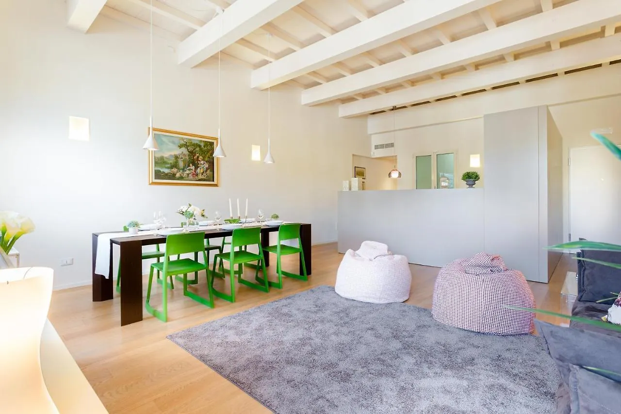 Casa Cachi 2, Modern Spacious 2 Bedrooms Apartment With Terrace And Elevator Λούκα